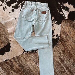 Wrangler Womens Cowboy Cut Slim Fit